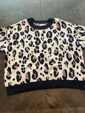 EVRI Beige, Black & Pink Leopard Print Sweater